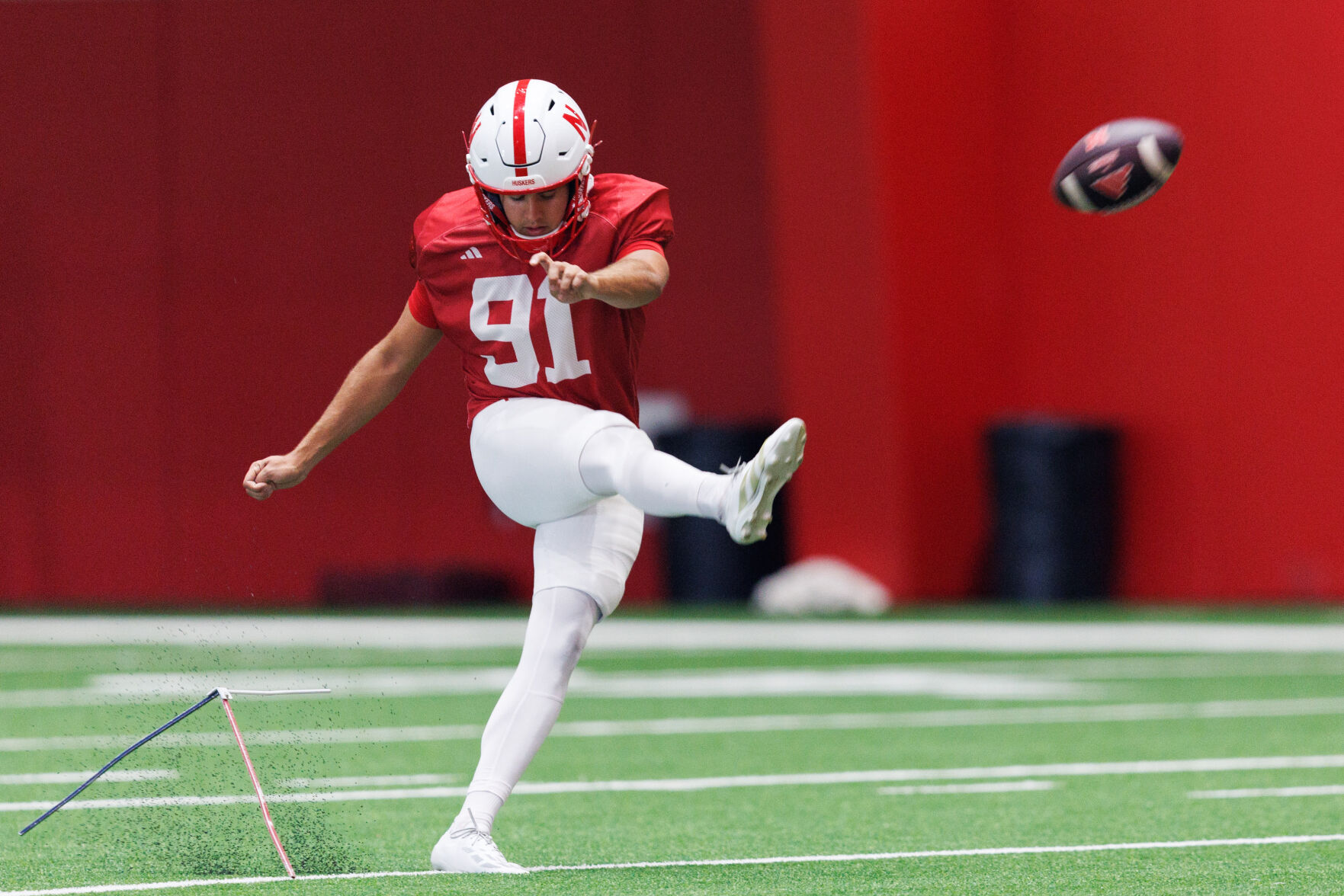 081225-owh-spo-huskerfb-06.JPG